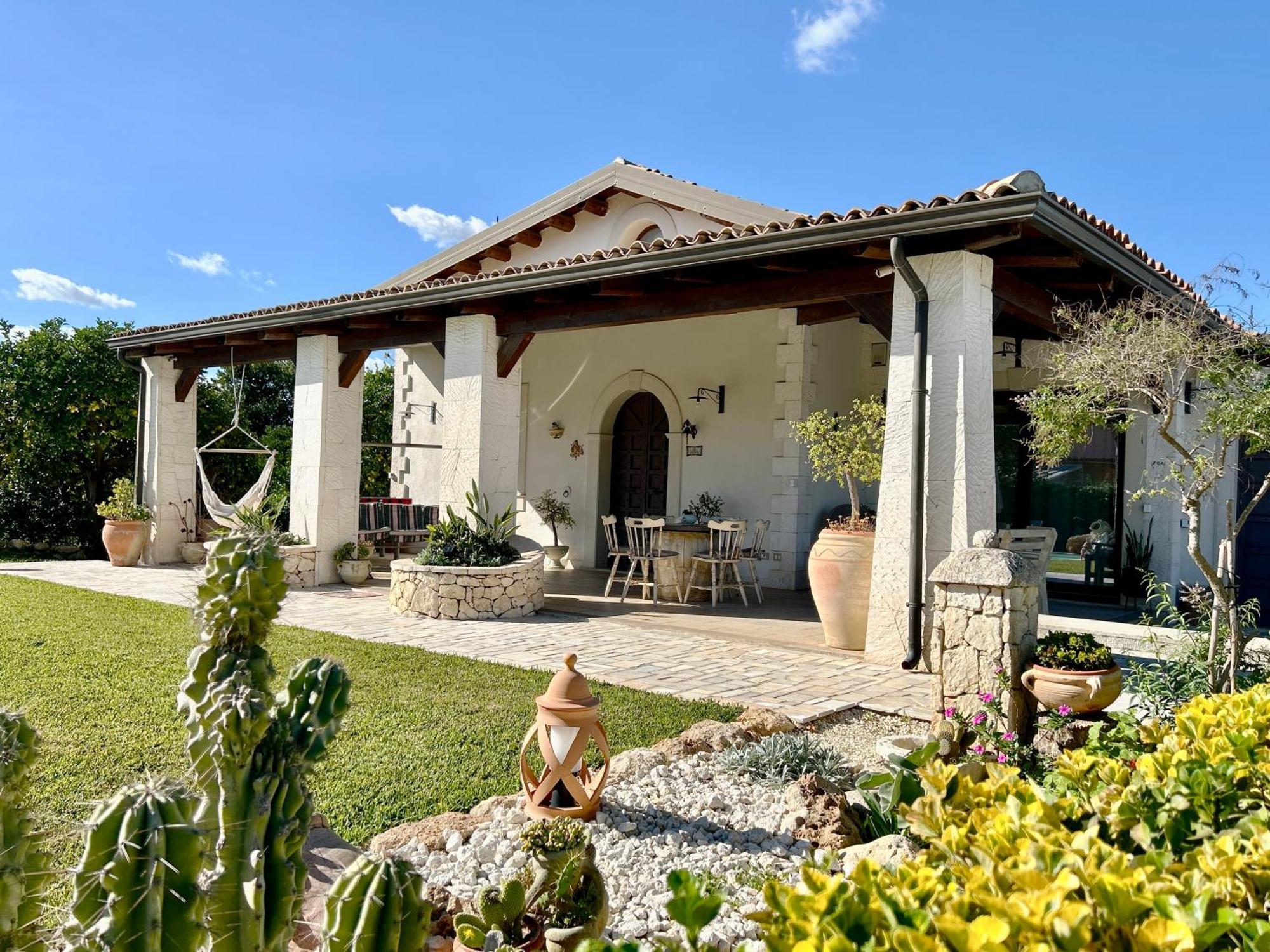 Villa Suq With Pool, Parking & Wifi Noto Exterior foto